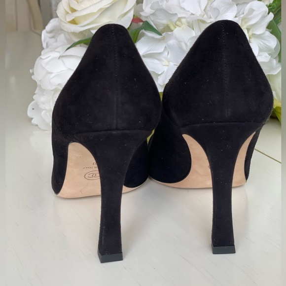 ❌SOLD OUT❌Chanel Black Suede Pumps Size 39 - Picture 4 of 10